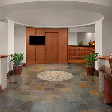 Larkspur Landing Extended Stay Suites Bellevue-3