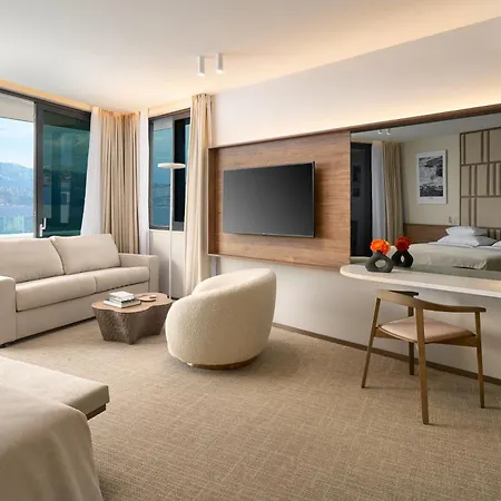 Grand Hotel View-3