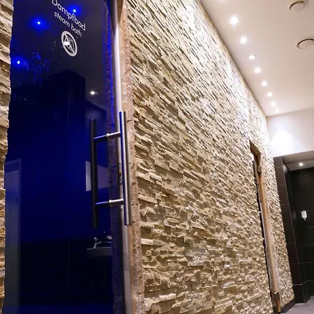 Best Western Premier Central Hotel Leonhard-2