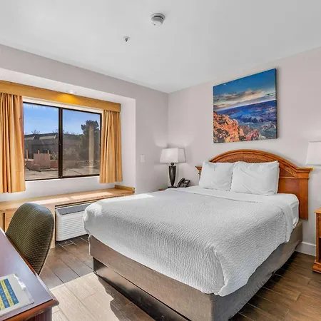 Days Inn By Wyndham Camp Verde Arizona-3