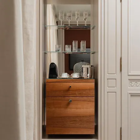 Four Seasons Hotel Des Bergues Geneva-3