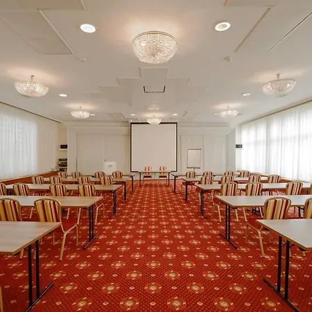 Hotel Stefanie-2
