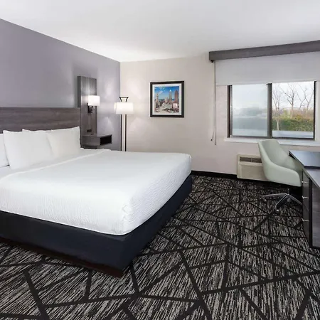 La Quinta Inn By Wyndham Cleveland Independence-2