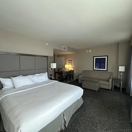 Embassy Suites By Hilton Kansas City Olathe-3