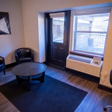 Nuk'S Executive Suites-2