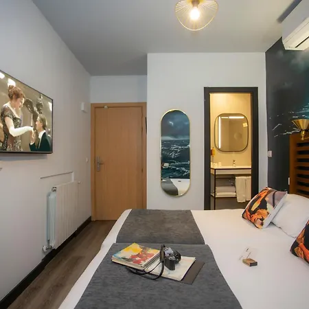 Casual Del Cine Valencia By Casual Hoteles-2
