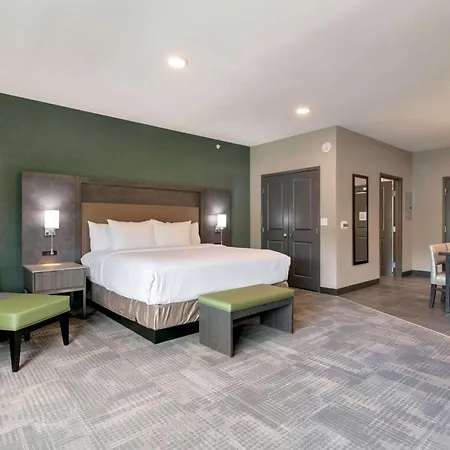 Best Western Plus Fillmore Inn & Suites-2