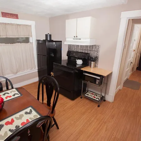 Knotty Pine Motel-2