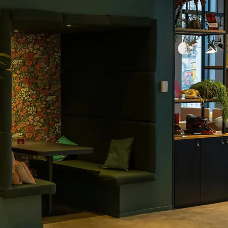 Moxy Glasgow Merchant City-2