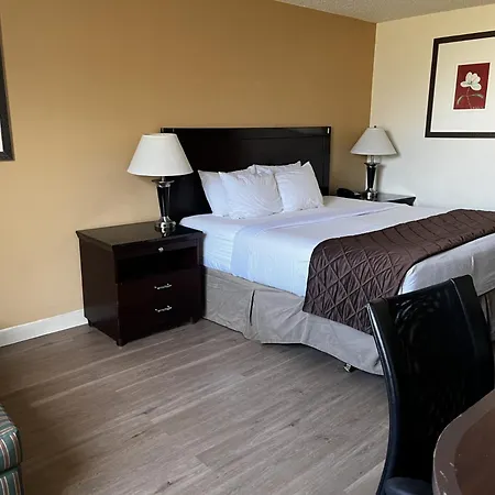 Budget Inn Laramie-3