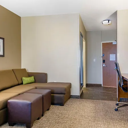 Comfort Suites Helena Airport-3