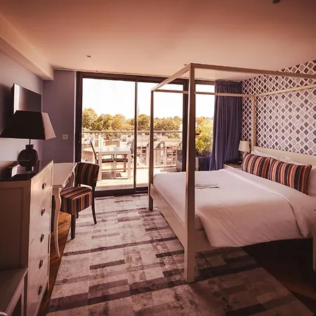 The Varsity Hotel & Spa-2