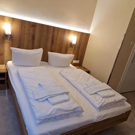 Hotel Wikinger Hof-3