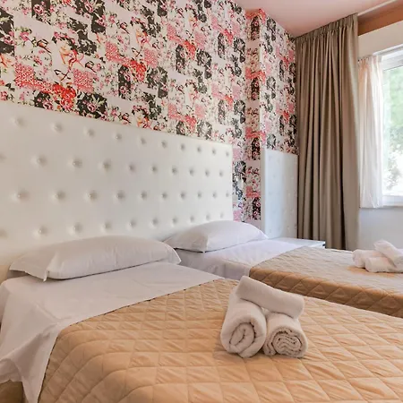 Hotel La Perla Rimini-2