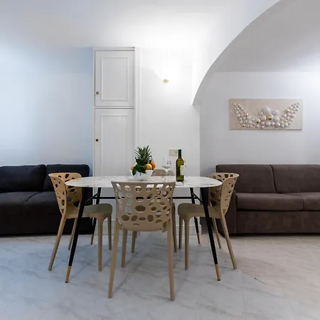Navona Open Space Apartments-2