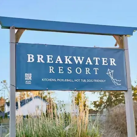 Breakwater Resort-3