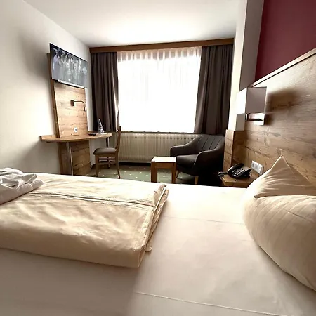 Hotel Traube Lossburg-2