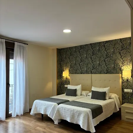 Hotel Molina Real-2