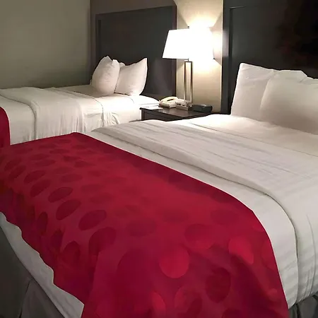 Clarion Inn Des Moines Airport-2