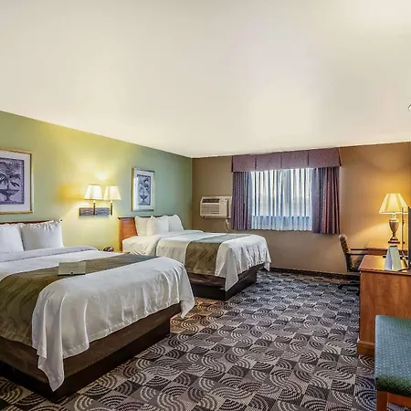 Quality Inn & Suites Hannibal West-3