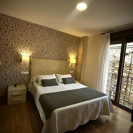 Hotel Molina Real-3
