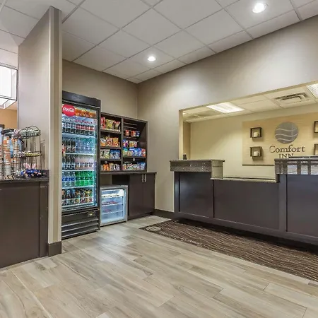 Comfort Inn Alton Near I-255-3