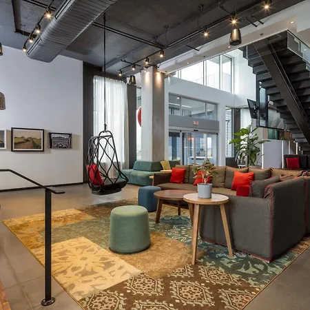 Alt Hotel Toronto Airport-3