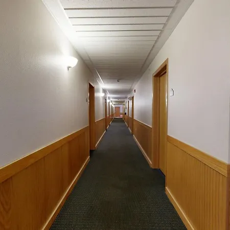 Western Executive Inn-2