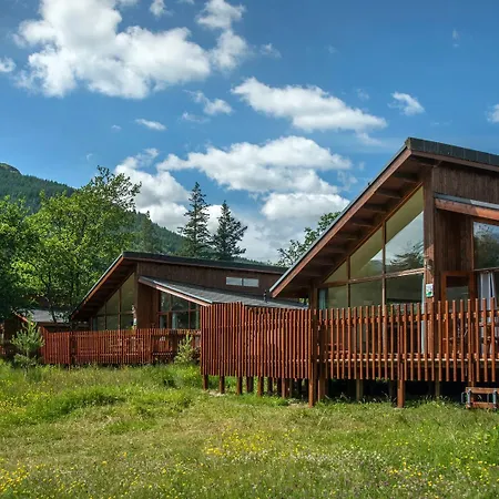 Ardgartan Argyll Cabins - Forest Holidays-2