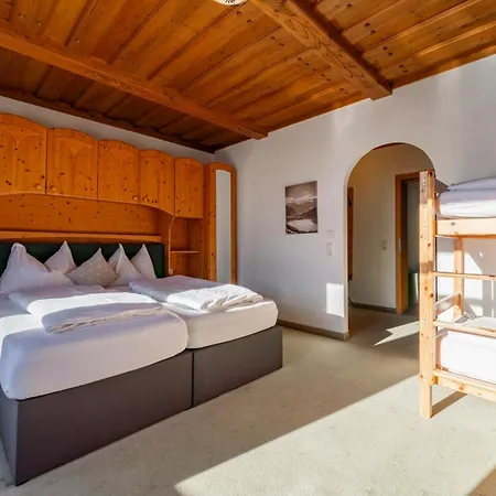 Hotel-Gasthof Post Grossglockner Alpenstrasse FREE ENTRY !-3