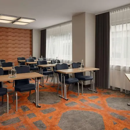 Hilton Vienna Waterfront-3