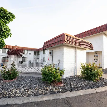 Hermiston Inn & Suites-2