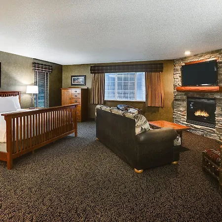 Stoney Creek Hotel St. Joseph-2