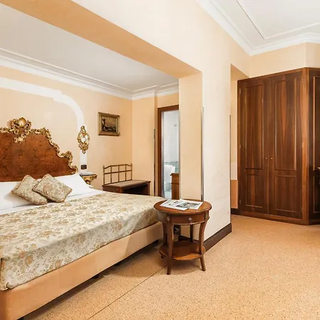 Hotel San Moise-3