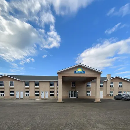 Days Inn By Wyndham Taber-2