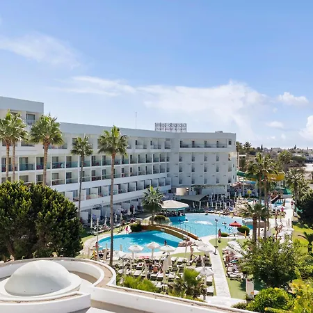 Leonardo Laura Beach & Splash Resort-3