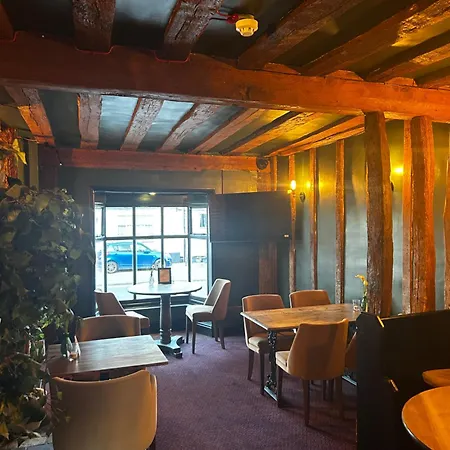 The Limes Bar And Hotel-3