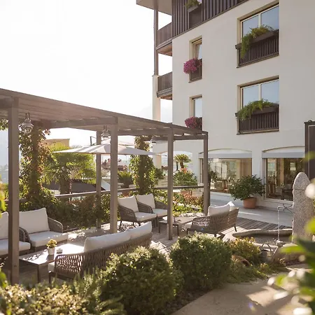 Hotel Tyrol-3