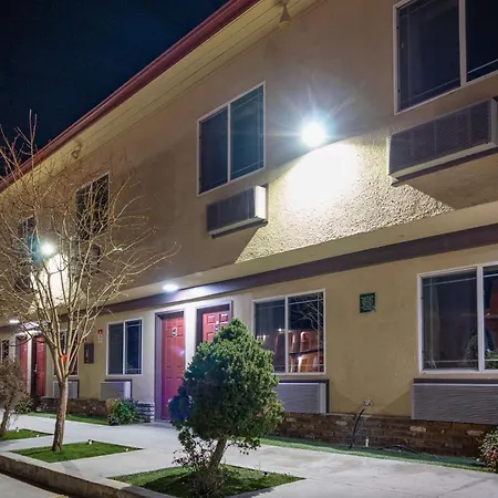 Quality Inn Bishop Near Mammoth-2