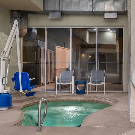 Embassy Suites By Hilton El Paso-2