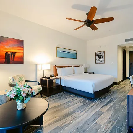 The Perry Hotel Naples-2