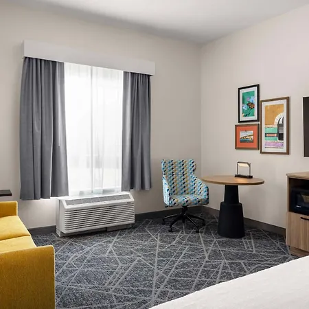 Hampton Inn & Suites Moline-Quad City Int'L Aprt-3
