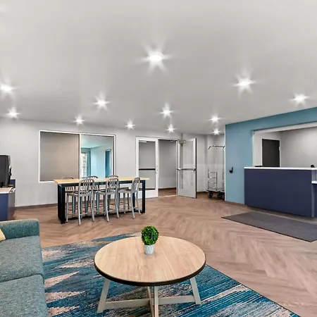 Woodspring Suites Gilbert - Mesa Gateway Airport-2