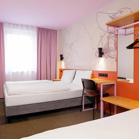 McDreams Hotel Wuppertal City-2