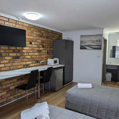 Morwell Parkside Motel-3