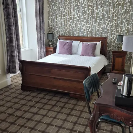 Commercial Hotel-2