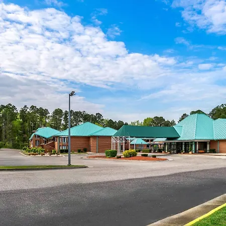 Days Inn By Wyndham Petersburg/South Fort Lee-2
