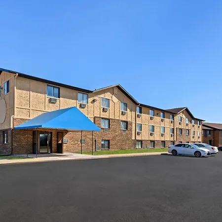 Econo Lodge Inn & Suites Auburn-3