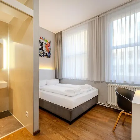 Mk Bed & Breakfast Berlin-3