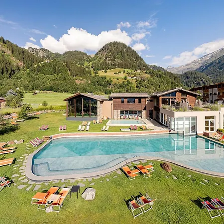Hotel Schneeberg Family Spa Resort-3